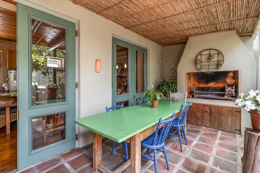 6 Bedroom Property for Sale in Paarl Central Western Cape